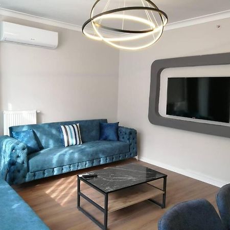 Sisli Apartment, 2 Bedrooms, 250 M Metro, New Modern Residence Истанбул Екстериор снимка
