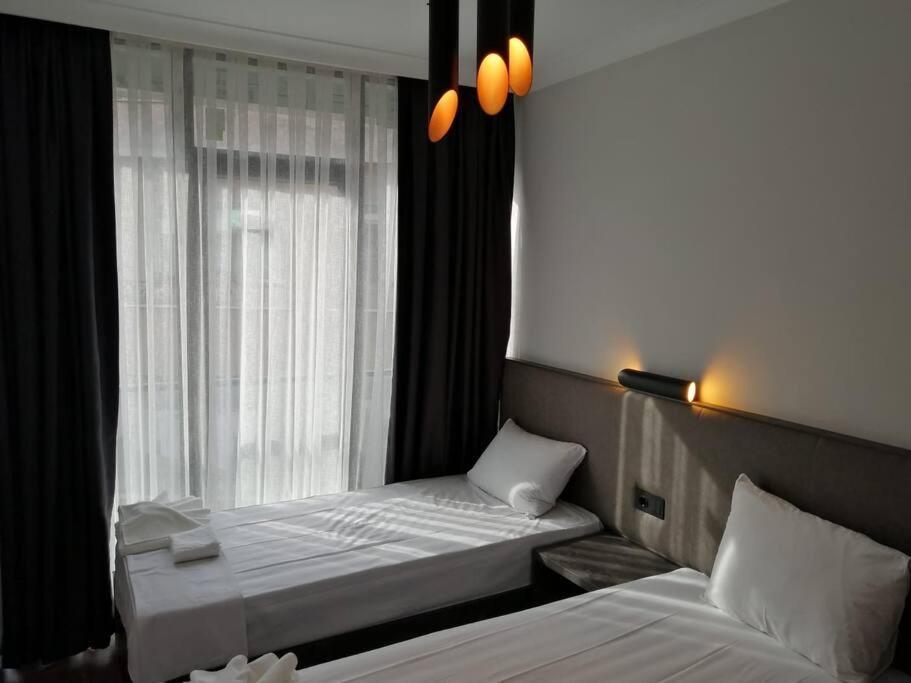 Sisli Apartment, 2 Bedrooms, 250 M Metro, New Modern Residence Истанбул Екстериор снимка